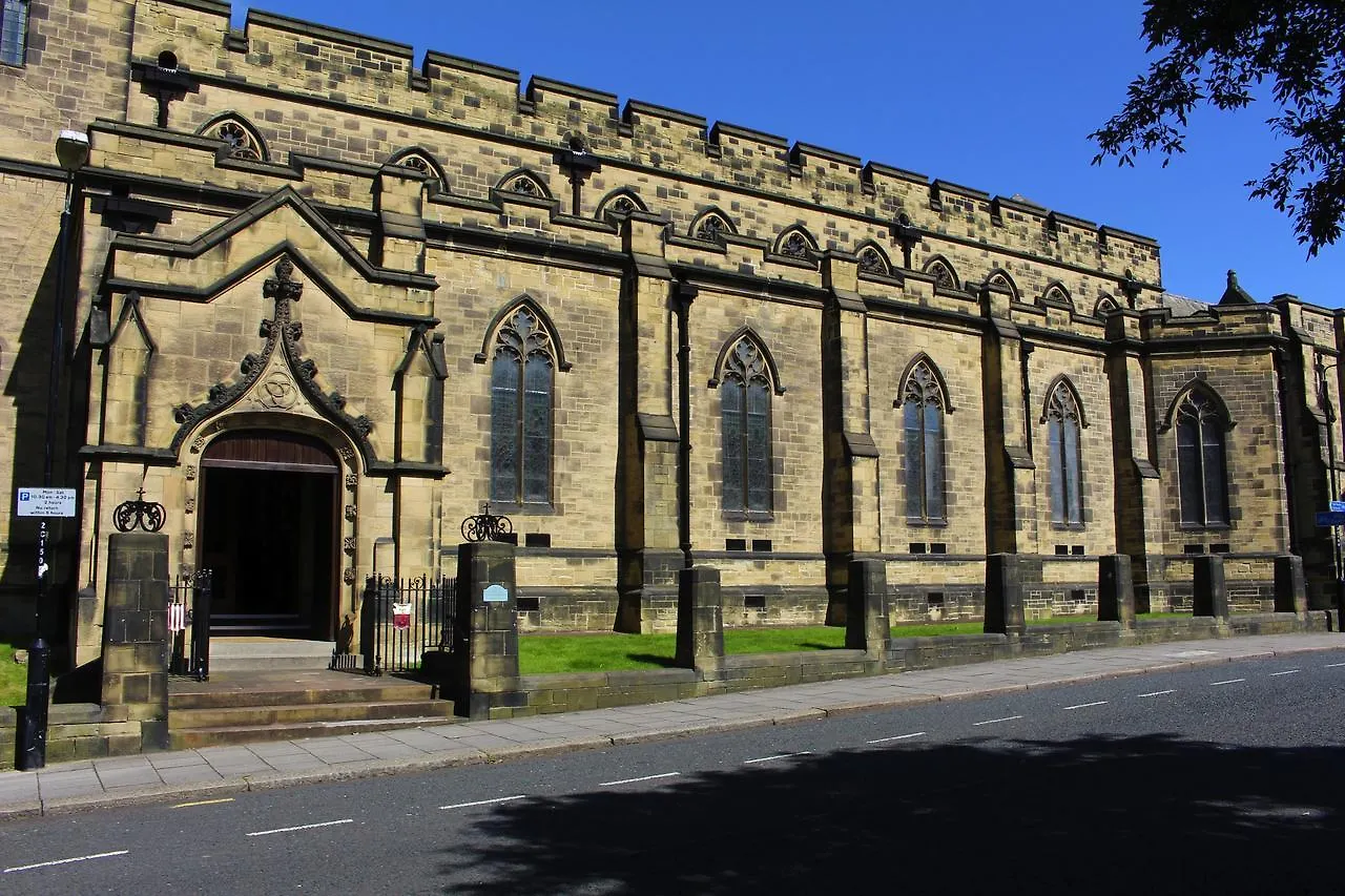 The Rosebery Hotel Newcastle upon Tyne Apartment