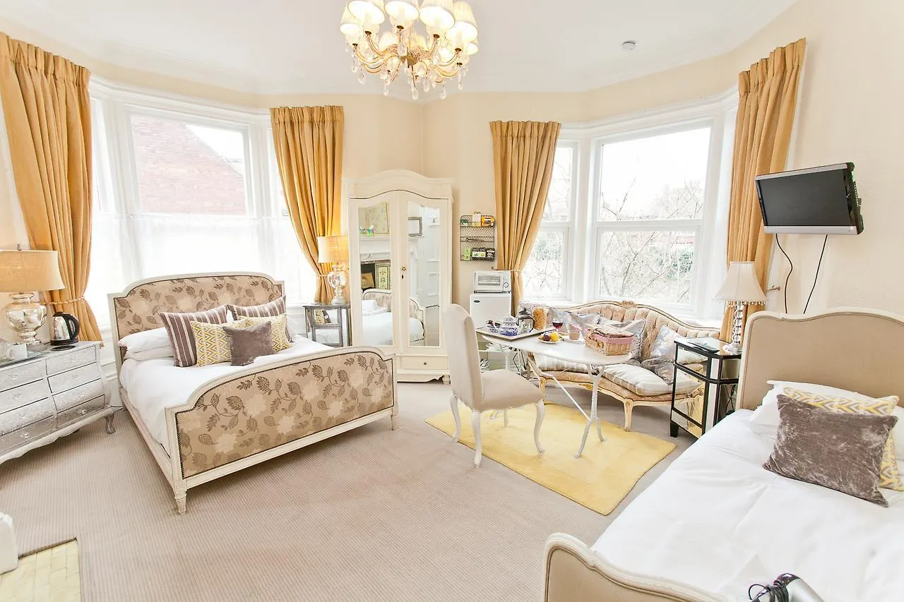 Apartment The Rosebery Hotel Newcastle upon Tyne